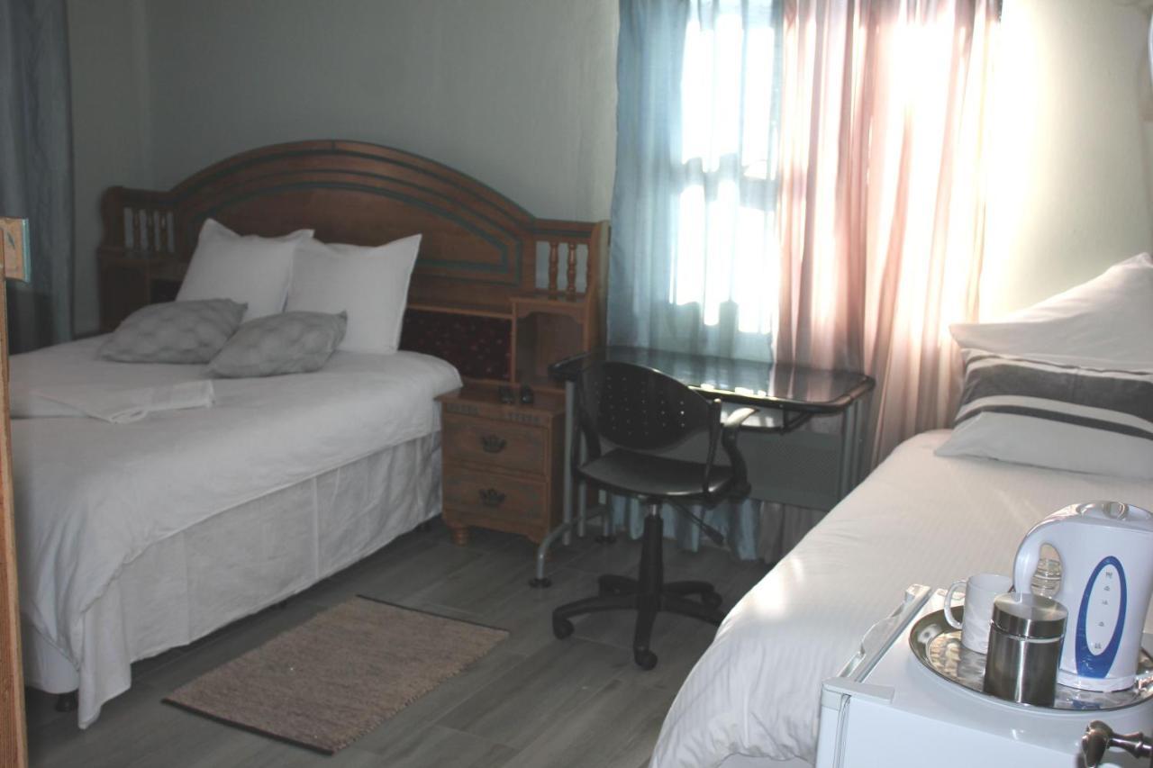 ويندهوك Coco Palm Bed & Breakfast المظهر الخارجي الصورة