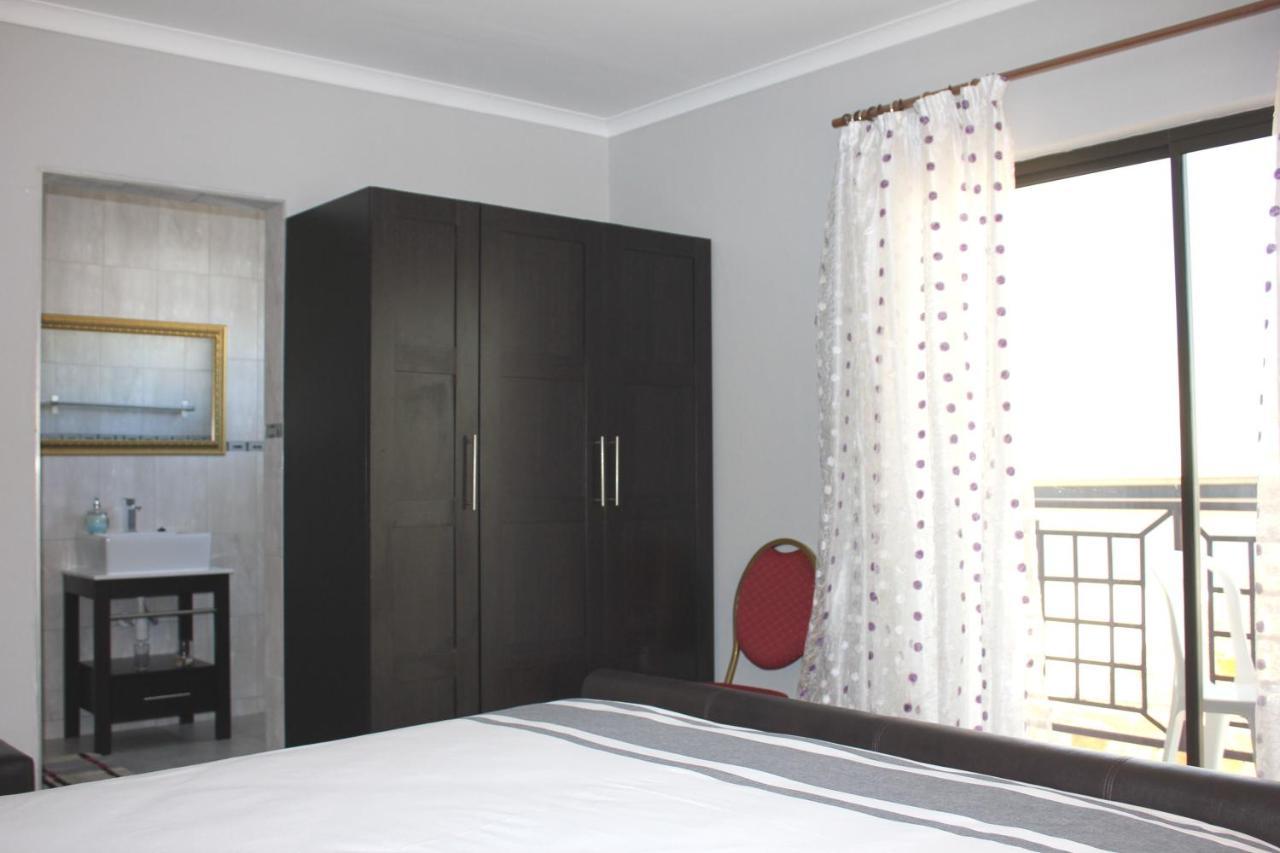 ويندهوك Coco Palm Bed & Breakfast المظهر الخارجي الصورة