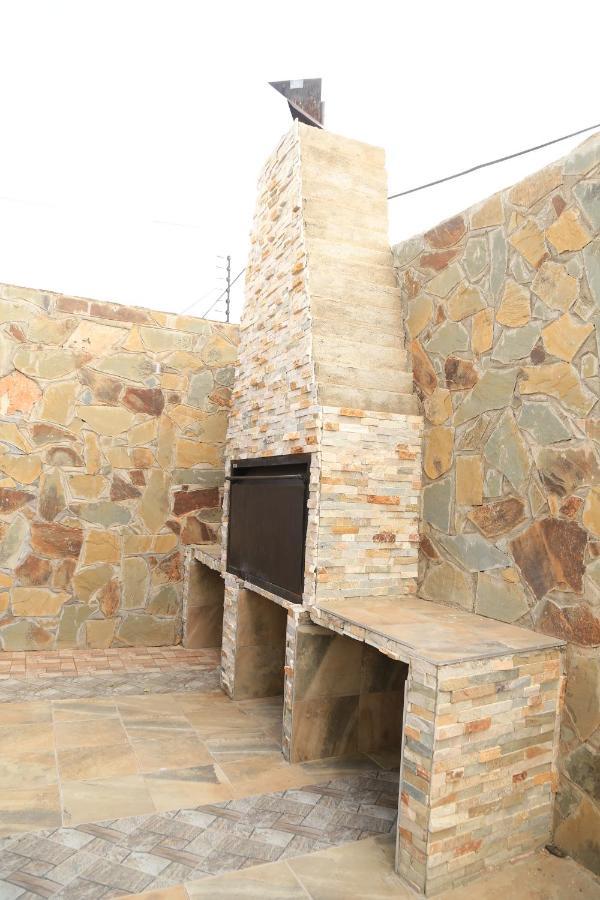 ويندهوك Coco Palm Bed & Breakfast المظهر الخارجي الصورة